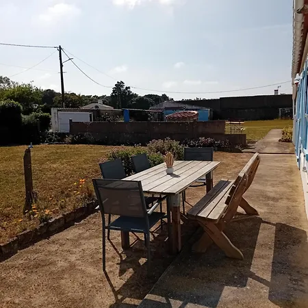 بيت للعطل La Constellation